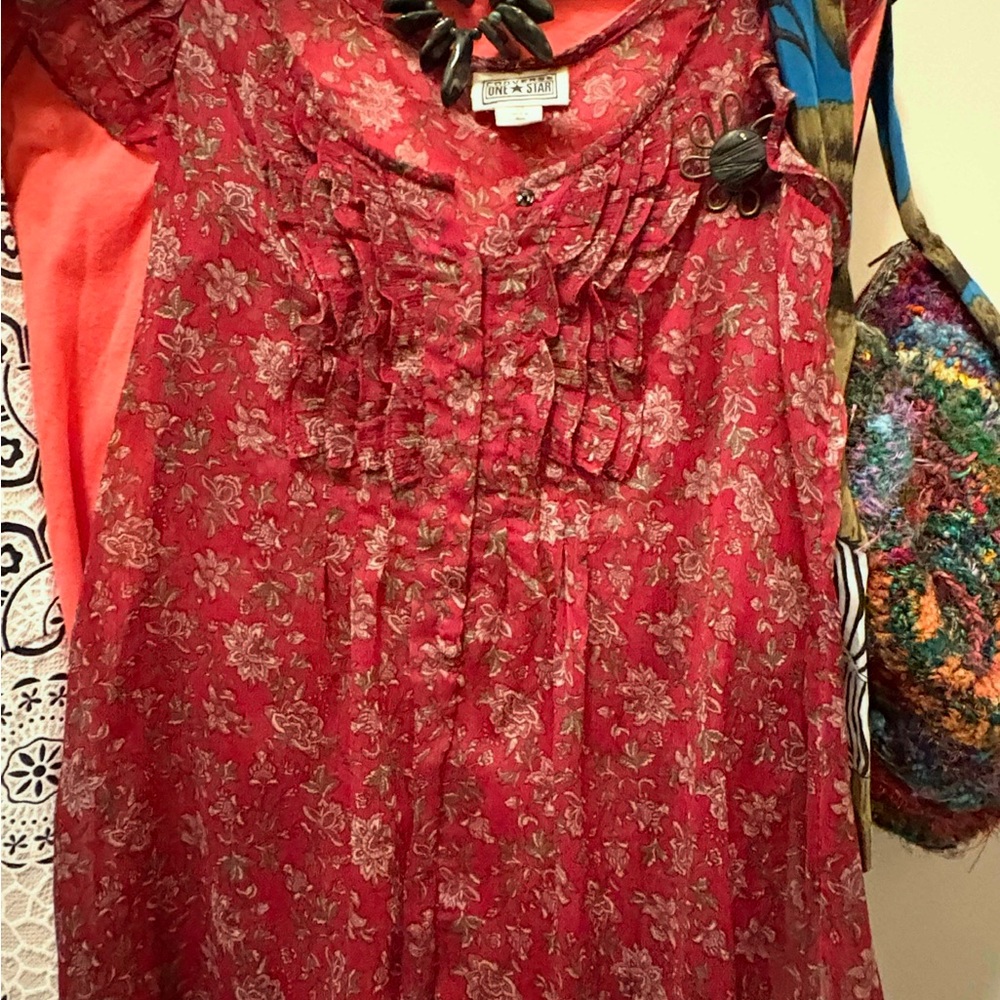 Converse Red Ruffled Blouse - Picture 4 of 4